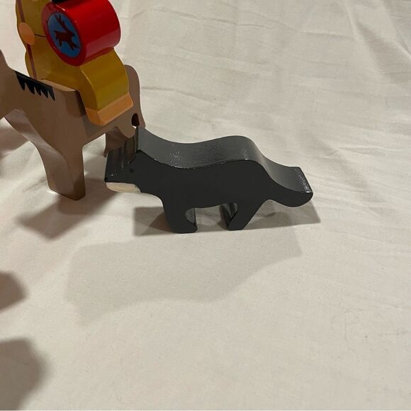 Hand painted indigenous American scene with Animals canoe teepee Buffalo eagle - Picture 4 of 16